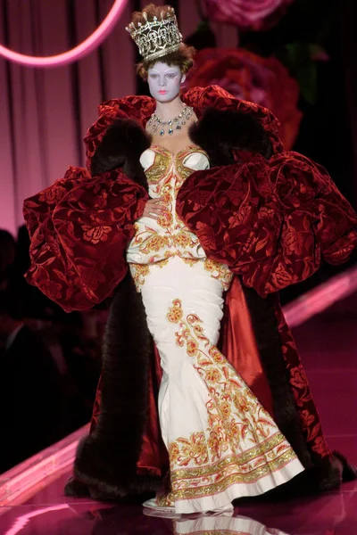 Look 2
